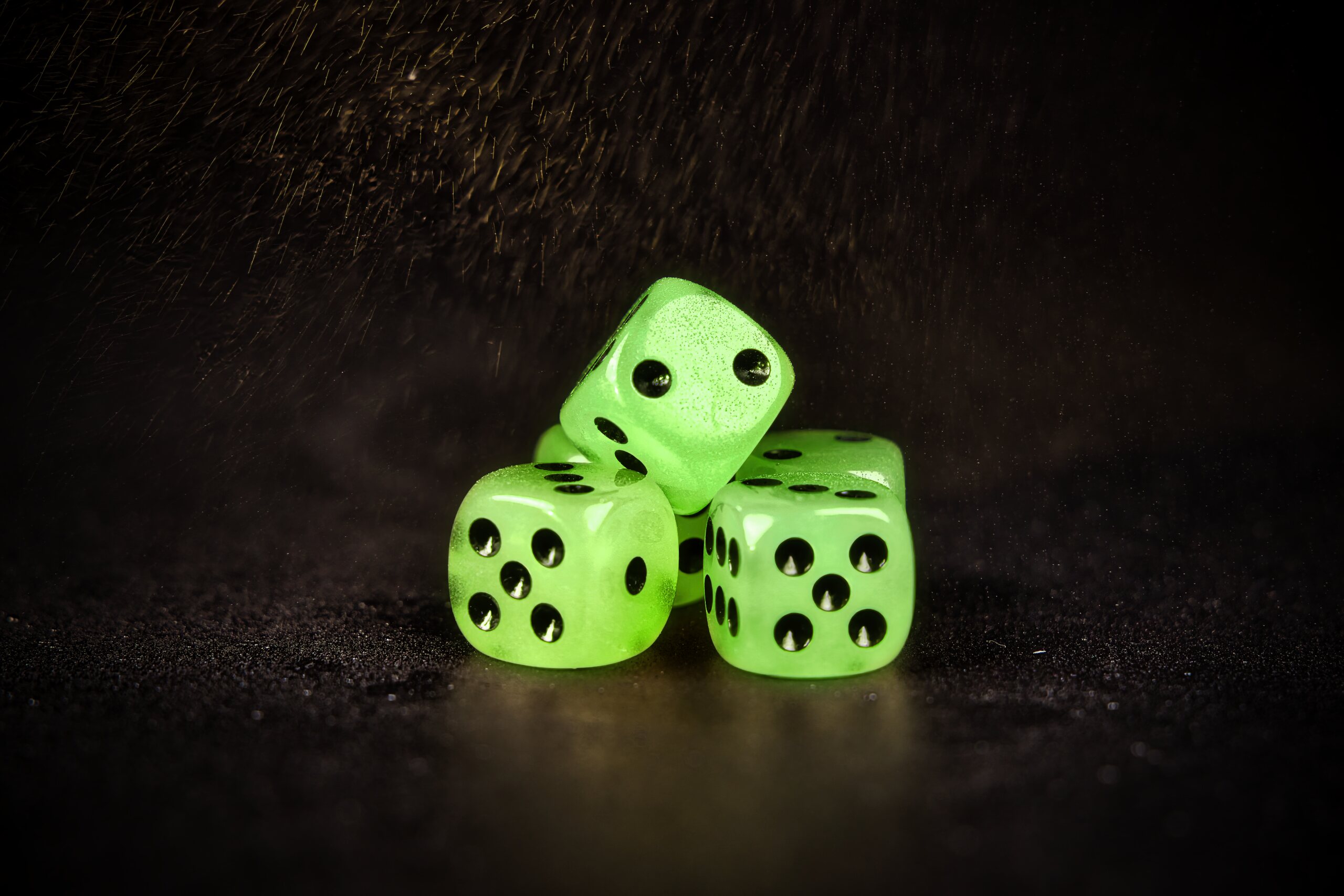 Phosphoreszierende Würfel – KW14/26